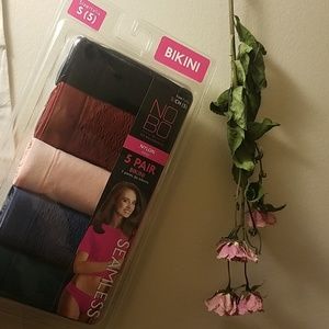 NEVER OPENED No Boundaries Nylon Bikinis
